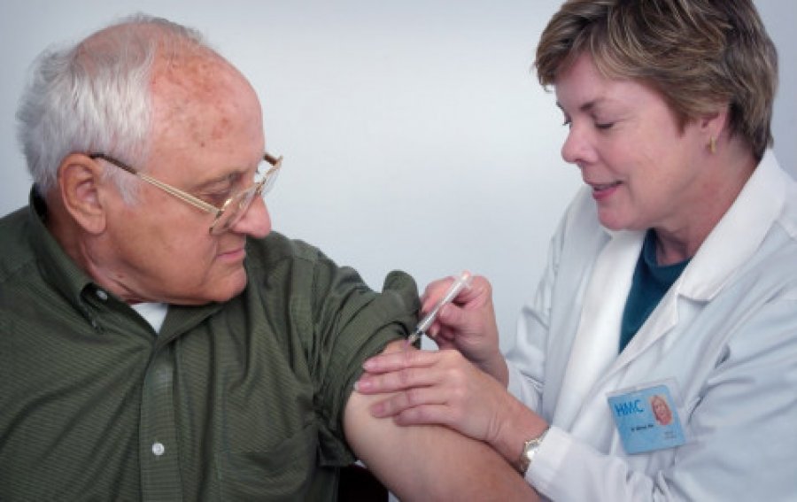 Senjorų vakcinacija – vienas iš Ministerijos prioritetą