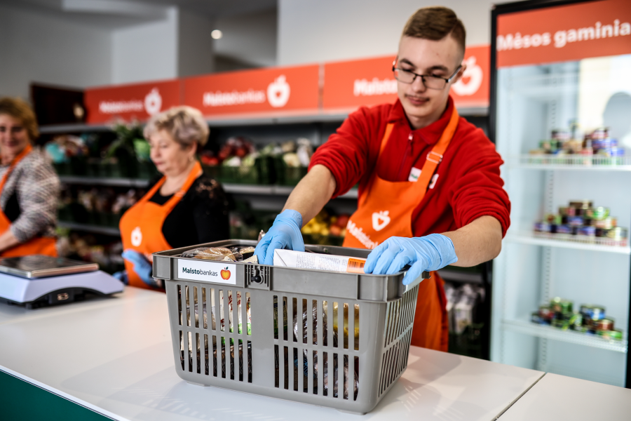 „Maisto bankas“ informuoja: didžioji dalis nepasiturinčiųjų sulauks informacinių žinučių