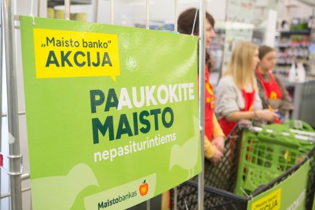 Jau šį penktadienį „Maisto banko“ akcija: daugėja būtiniausių produktų įsigyti negalinčių...