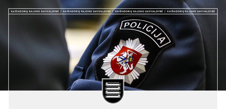 Savivaldybės vadovų sveikinimas policijos pareigūnams