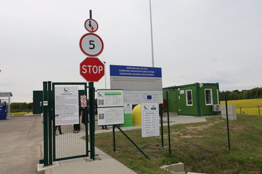  Rumšiškių sen. Užtakų kaime (Topolių g. 102) atidaryta nauja didelių gabaritų ir pavojingų...