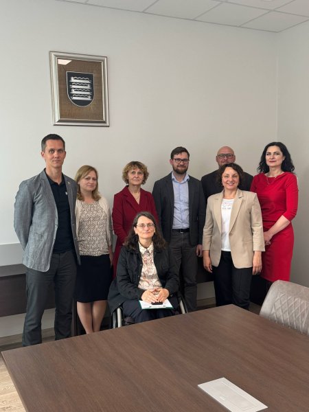 Įvyko projekto „Perėjimas nuo institucinės globos prie bendruomeninių paslaugų Sostinės regione,...