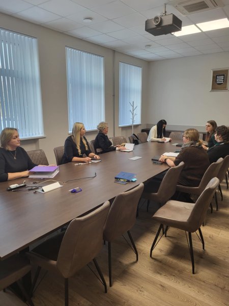 Vyko darbo grupės susitikimas dėl 2026 metų Kaišiadorių rajono globėjų pritraukimo ir visuomenės...