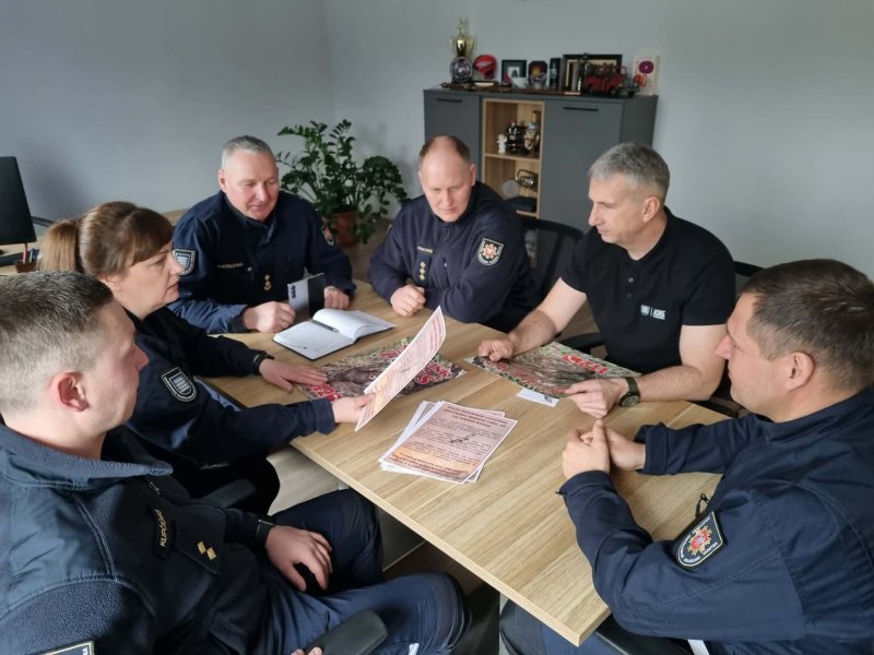 Žolės deginimas – piktybinis nusikaltimas: Kaišiadorių pareigūnai skelbia nulinę toleranciją...